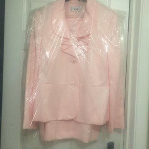 COPY - PINK SUIT -LESUIT